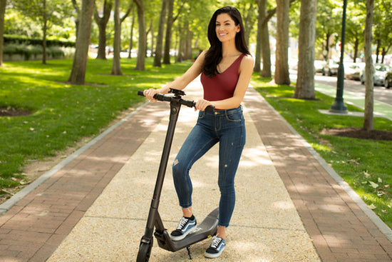 Charge Your Phone On The Go with the Voyager Dash Charge E-Scooter at 2019 CES®